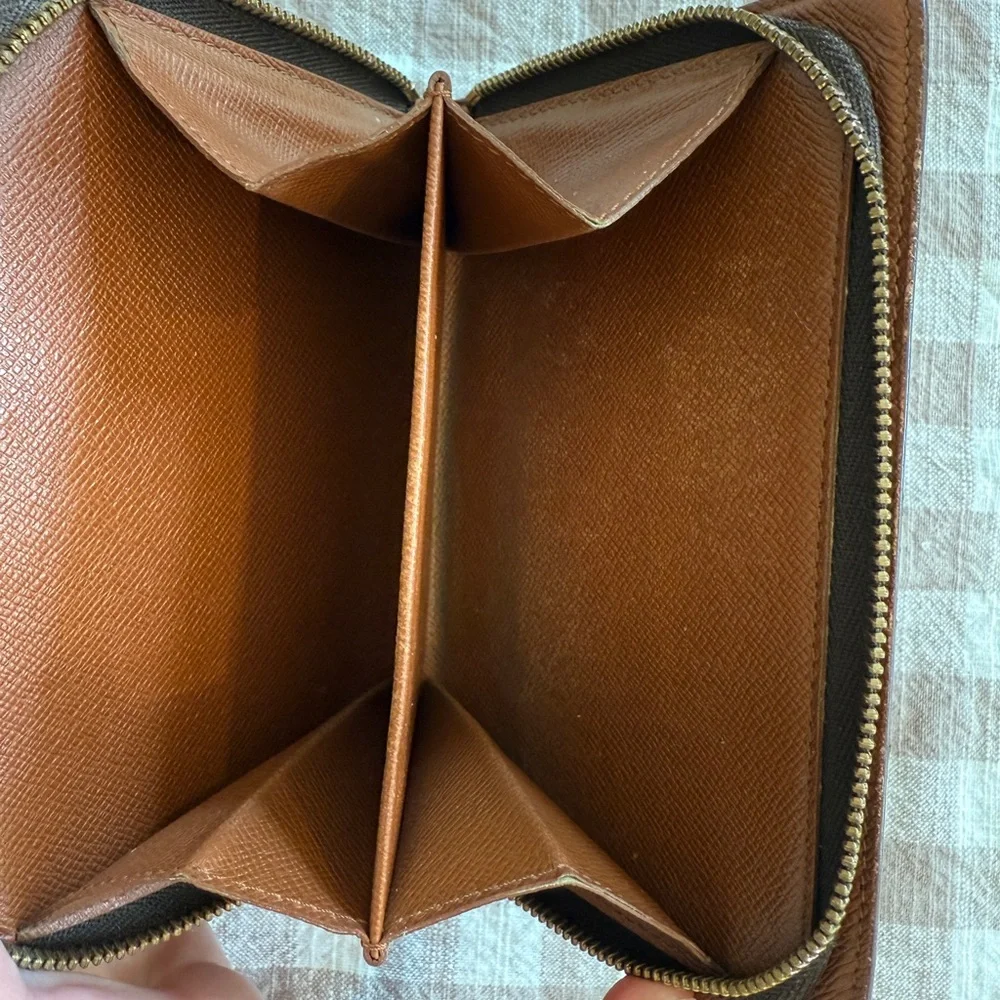 Louis Vuitton Vintage Wallet (agenda style) in traditional monogram - Picture 5 of 9